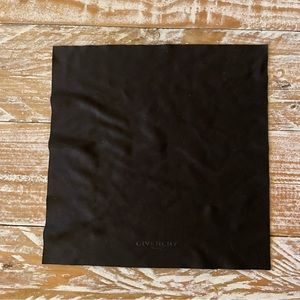 😎GIVENCHY Microfiber Cloth for Sunglasses😎 🆕